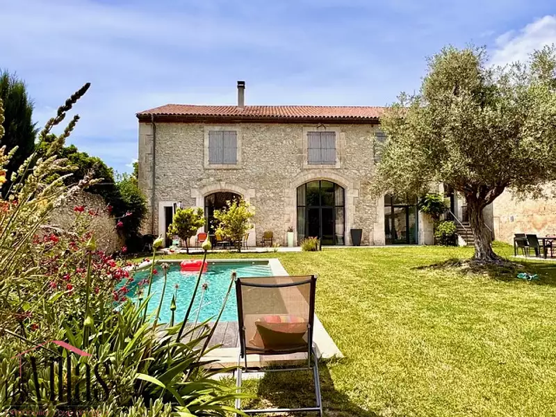 Maison, 325 m²