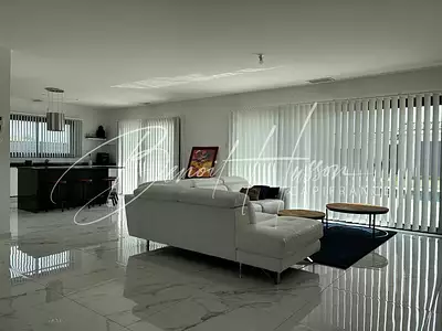 Maison, 169 m²