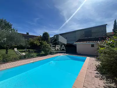 Maison, 370 m²