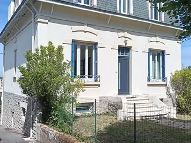Maison, 180 m²
