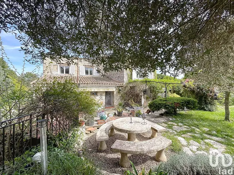 Maison, 166 m²