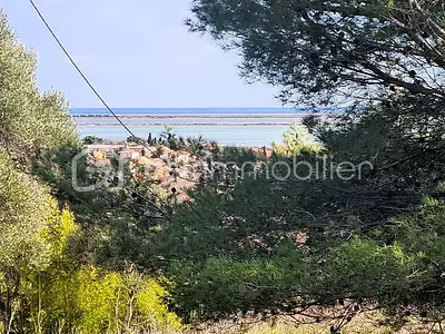 Terrain, 1 350 m²