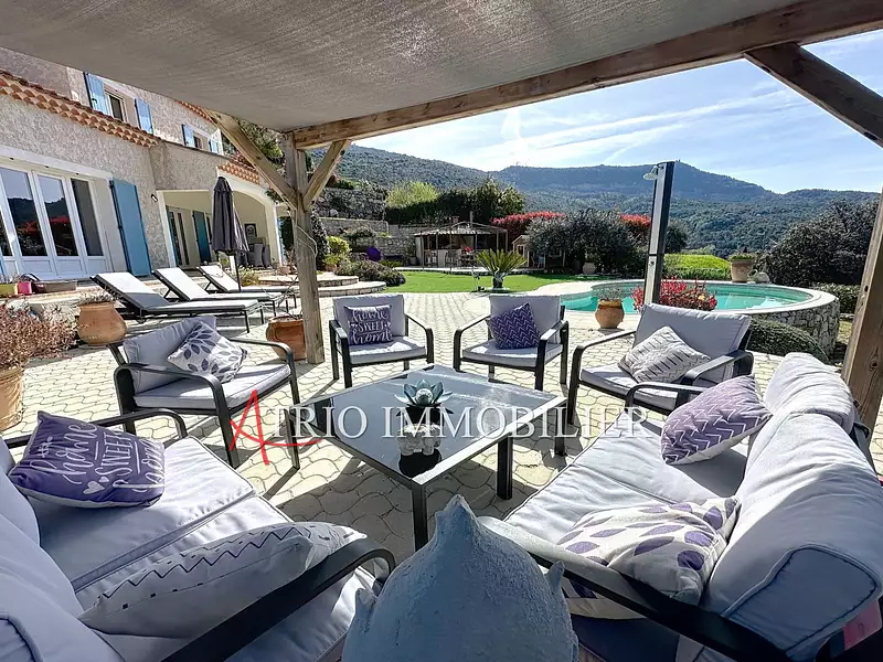Maison, 160 m²