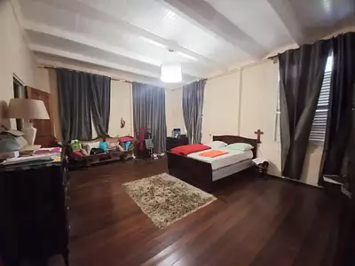 Maison, 255 m²