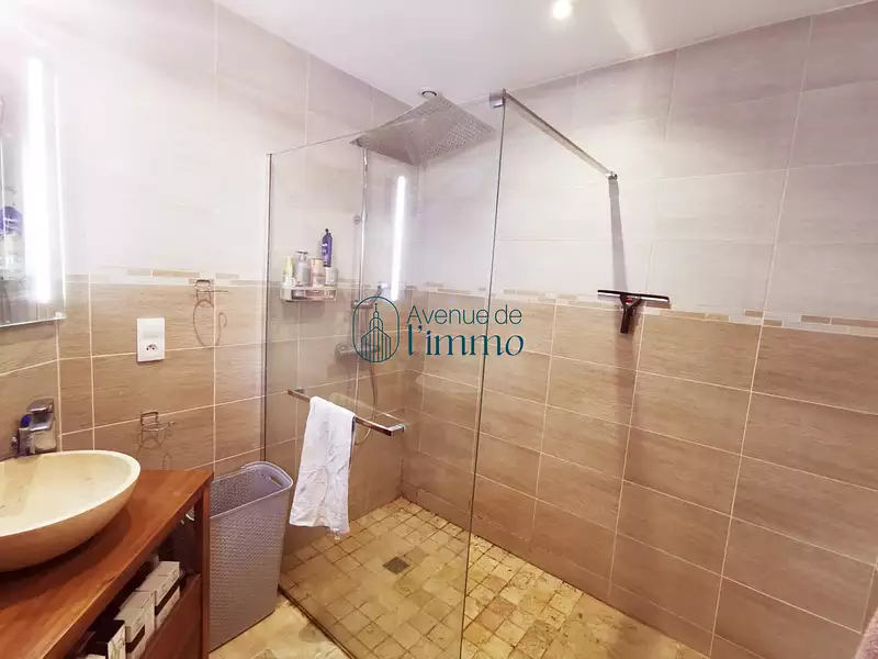 Maison, 167 m²