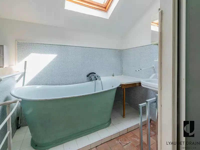 Maison, 450,7 m²