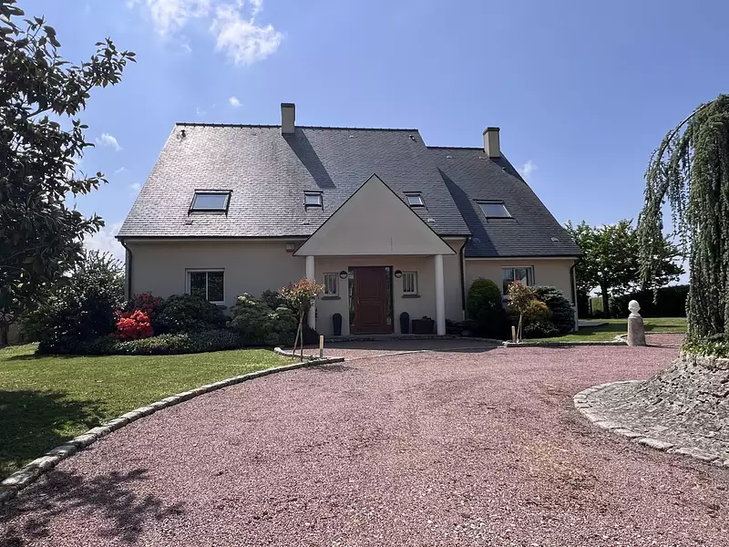 Maison, 260 m²