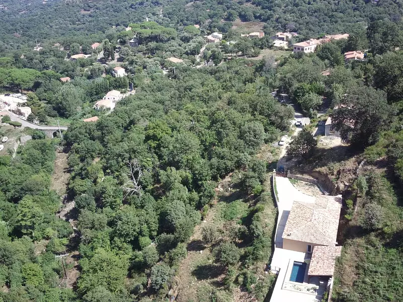 Terrain, 3 646 m²