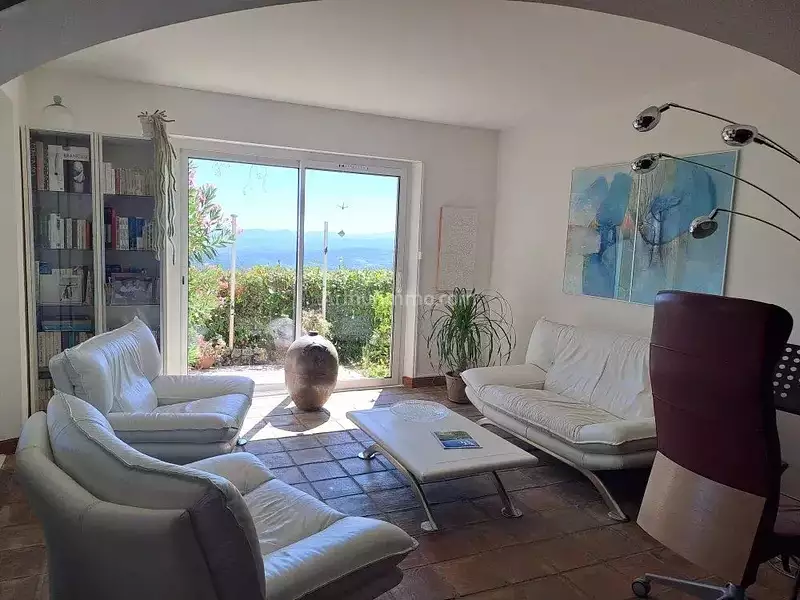 Maison, 350 m²