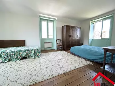 Maison, 245 m²