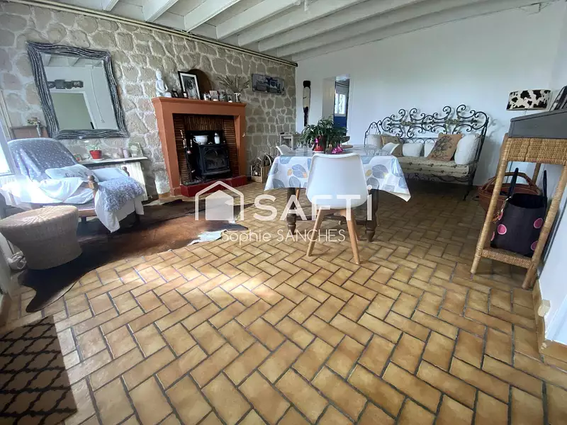 Maison, 180 m²