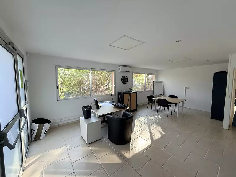 Divers, 27 m²