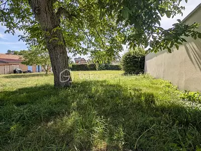 Terrain, 765 m²