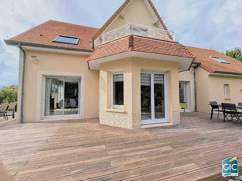 Maison, 190 m²