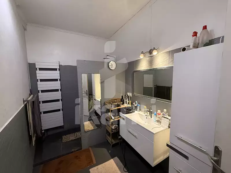 Maison, 356,94 m²