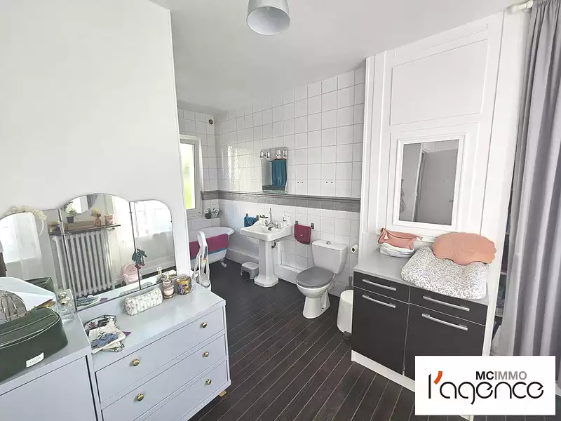 Maison, 180 m²