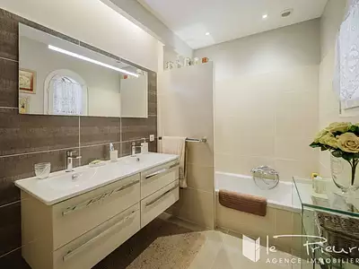 Maison, 191 m²