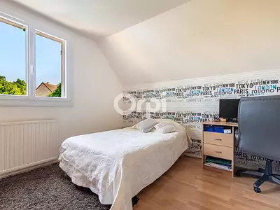 Maison, 166 m²