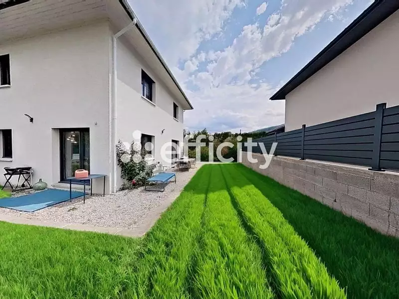 Maison, 105 m²
