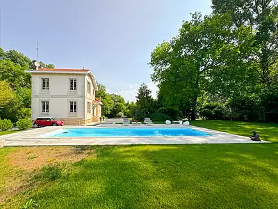 Maison, 215 m²