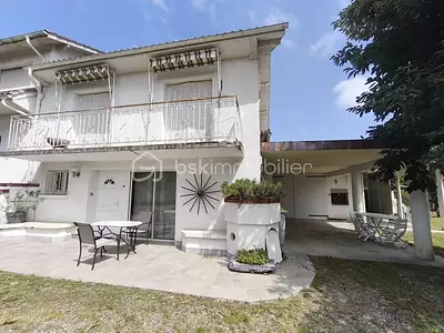 Maison, 244 m²