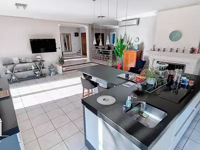 Maison, 257 m²
