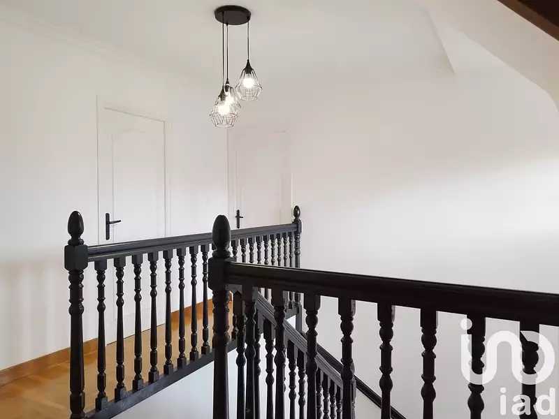 Maison, 196 m²