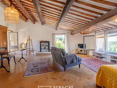 Maison, 220 m²