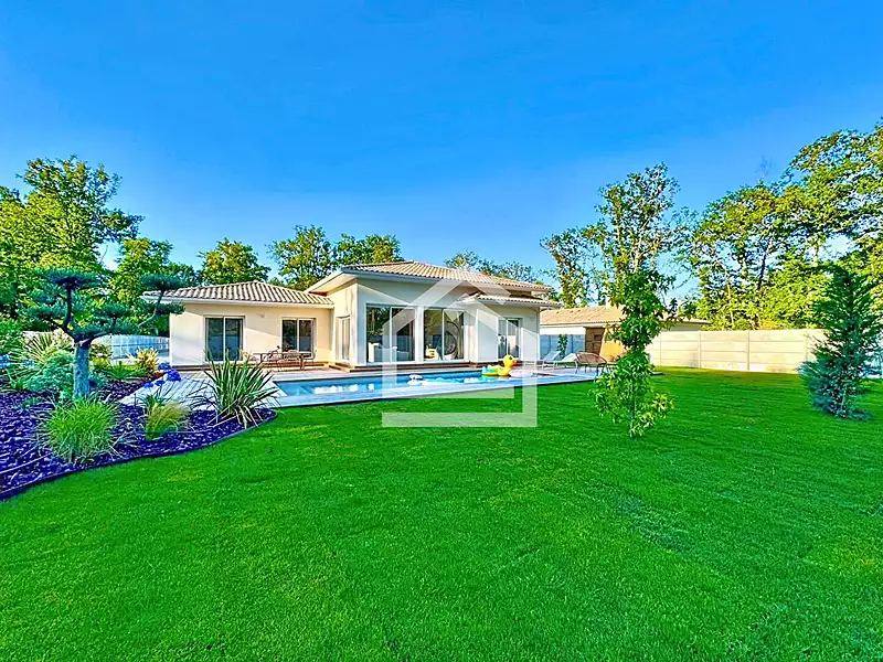 Maison, 190 m²