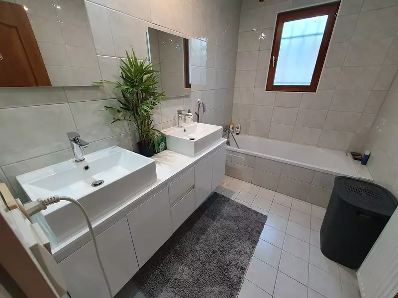 Maison, 192 m²