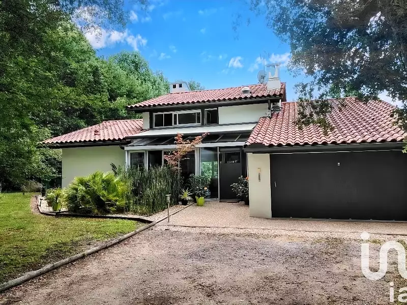 Maison, 187 m²