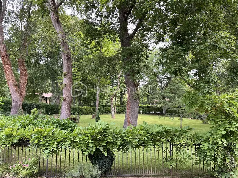 Maison, 240 m²