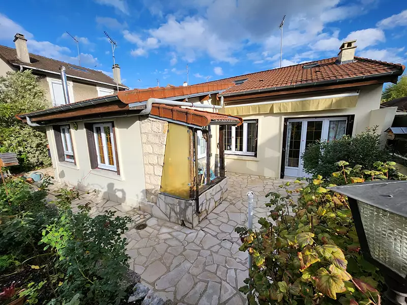 Maison, 75 m²