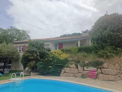 Maison, 165 m²