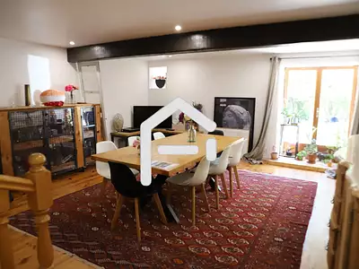 Maison, 240 m²