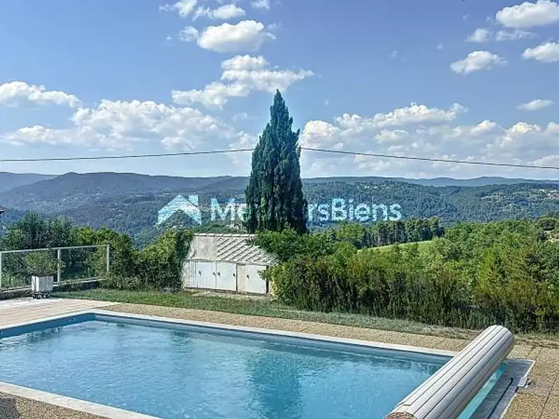 Maison, 145 m²
