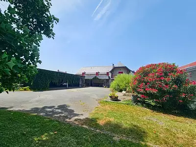 Maison, 453 m²