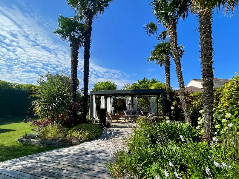 Maison, 222 m²