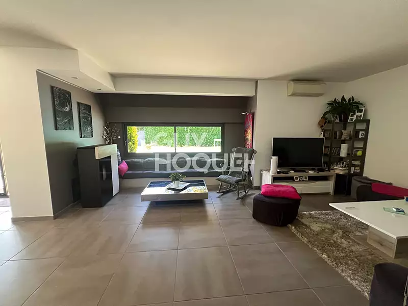 Maison, 195 m²