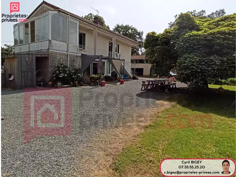 Maison, 210 m²