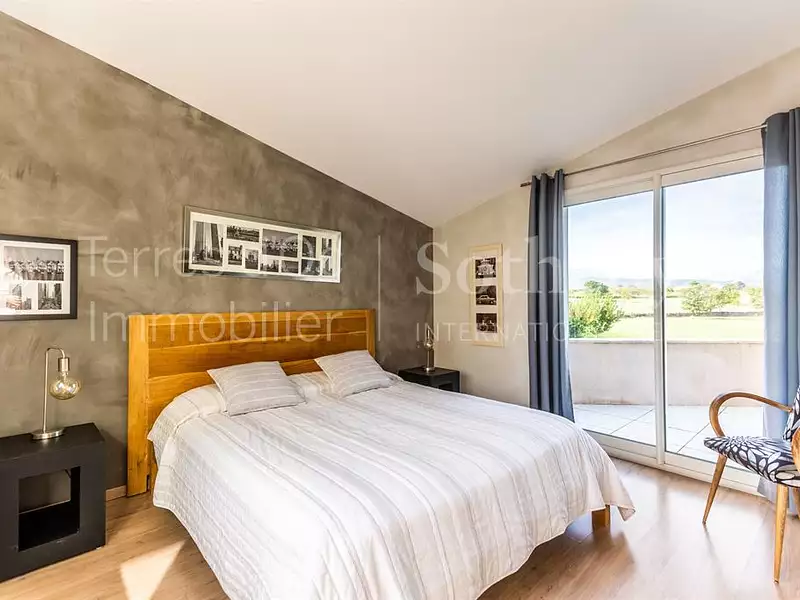 Maison, 275 m²