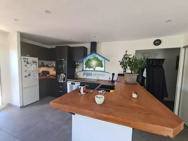 Maison, 340 m²