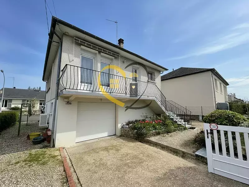 Vente maison 5 pièces 83,26 m² Bourges (18000) - Superimmo