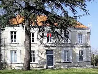 Maison, 243,38 m²