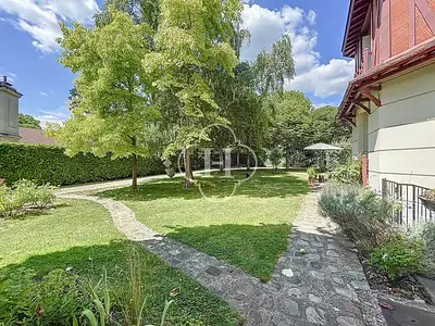 Maison, 258 m²