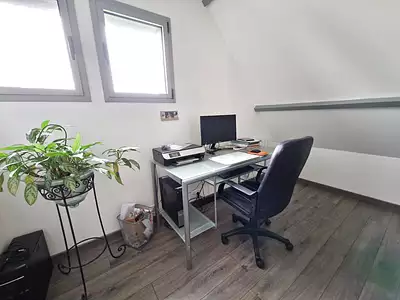 Maison, 196 m²