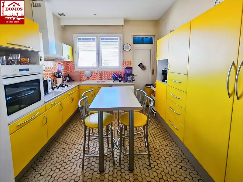 Maison, 180 m²