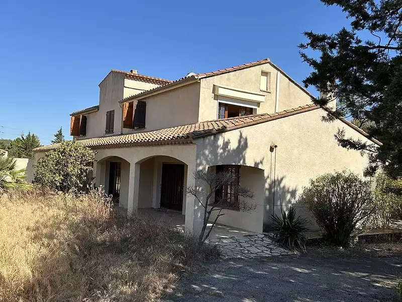 Maison, 246 m²