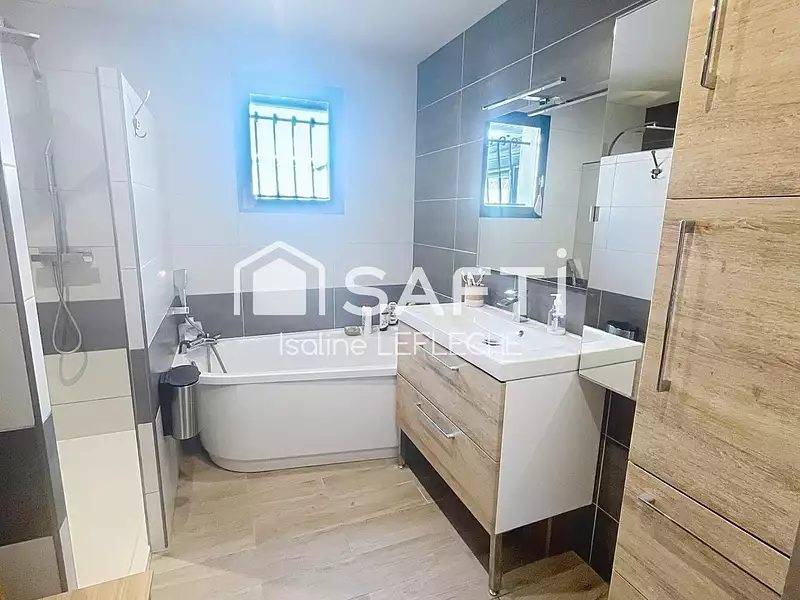 Maison, 115 m²