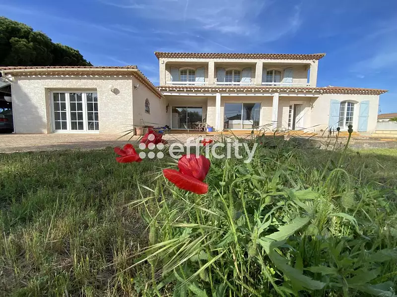 Maison, 220 m²